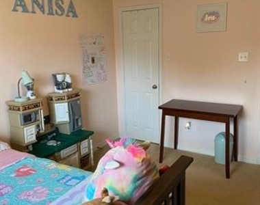 1025 Cressmont Street - Photo Thumbnail 4