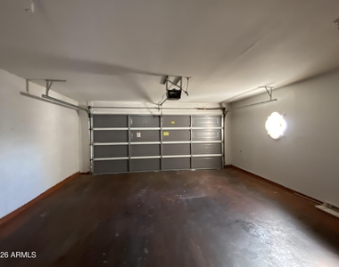 6746 W Ruth Avenue - Photo Thumbnail 15
