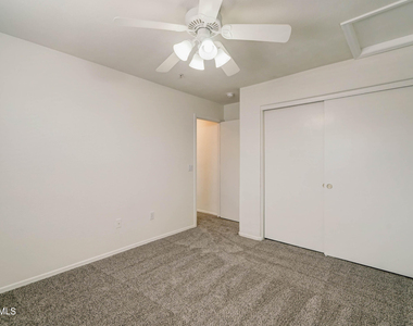 15635 N 29th Street - Photo Thumbnail 24