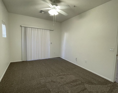 15635 N 29th Street - Photo Thumbnail 4