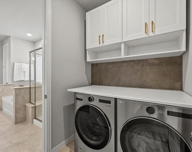 3506 Riley Street - Photo Thumbnail 15