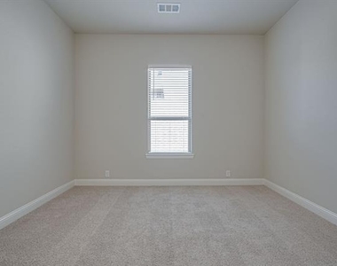 16417 Garden Drive - Photo Thumbnail 21