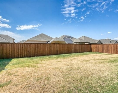 16417 Garden Drive - Photo Thumbnail 23