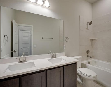 16417 Garden Drive - Photo Thumbnail 20