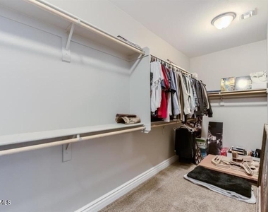 5104 S Salk Lane - Photo Thumbnail 18