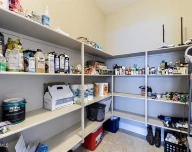 5104 S Salk Lane - Photo Thumbnail 7