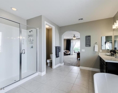 5104 S Salk Lane - Photo Thumbnail 17