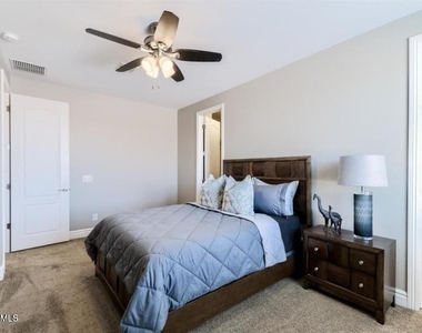5104 S Salk Lane - Photo Thumbnail 19