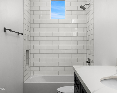 5534 E Alan Lane - Photo Thumbnail 24