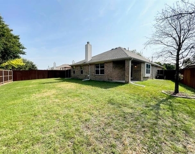 2705 Lumina Drive - Photo Thumbnail 21