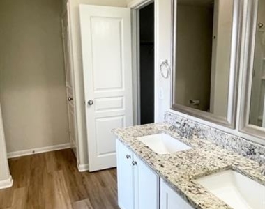 2705 Lumina Drive - Photo Thumbnail 9