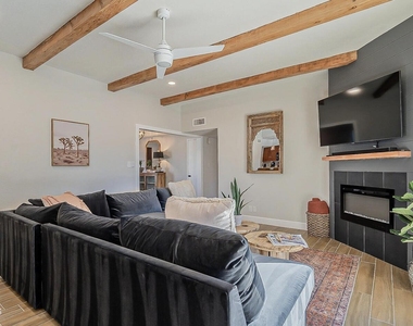 6601 E Thunderbird Road - Photo Thumbnail 16