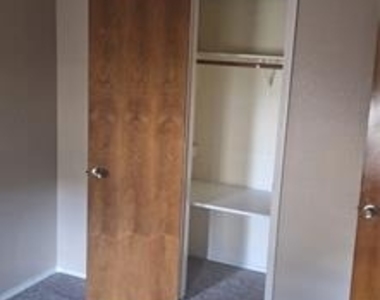 802 Crystal Creek Lane - Photo Thumbnail 14