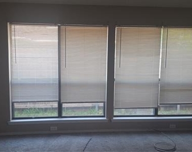 802 Crystal Creek Lane - Photo Thumbnail 15