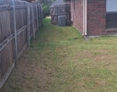 802 Crystal Creek Lane - Photo Thumbnail 3