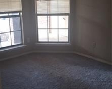 802 Crystal Creek Lane - Photo Thumbnail 16