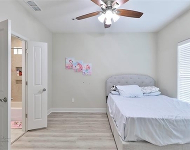 8333 Ridge View - Photo Thumbnail 20