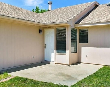 1510 Gardenia Drive - Photo Thumbnail 23