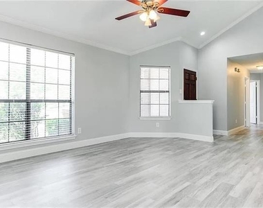 1510 Gardenia Drive - Photo Thumbnail 5