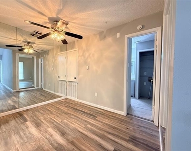 9696 Walnut Street - Photo Thumbnail 6