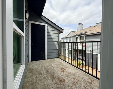 9696 Walnut Street - Photo Thumbnail 5