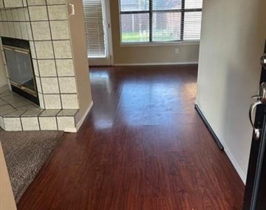 629 Coats Street - Photo Thumbnail 3