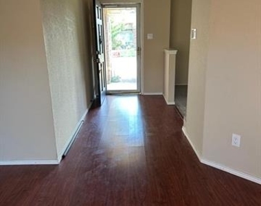 629 Coats Street - Photo Thumbnail 19