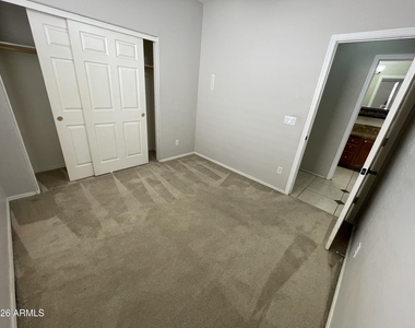 10321 W Windsor Avenue - Photo Thumbnail 29