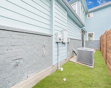 9709 Thorncrown Lane - Photo Thumbnail 36