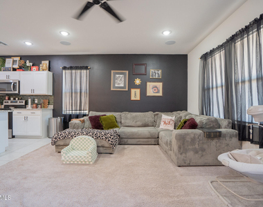 36043 W Santa Clara Avenue - Photo Thumbnail 4