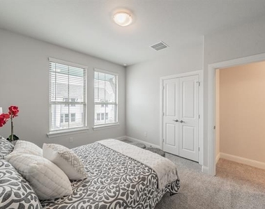9713 Thorncrown Lane - Photo Thumbnail 27