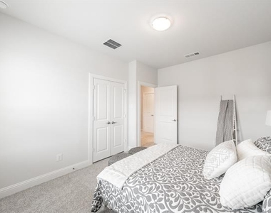 9713 Thorncrown Lane - Photo Thumbnail 26