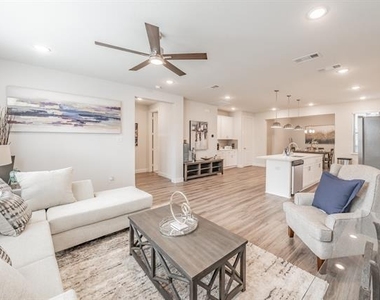9713 Thorncrown Lane - Photo Thumbnail 4