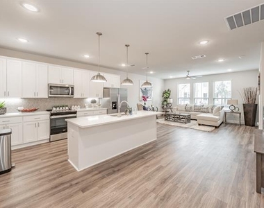 9713 Thorncrown Lane - Photo Thumbnail 11