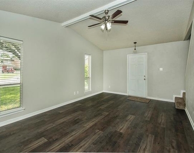 12833 Pandora Drive - Photo Thumbnail 4