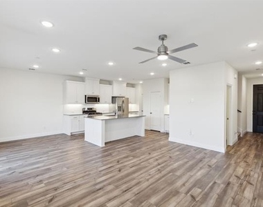 3765 Pierce Lane - Photo Thumbnail 2