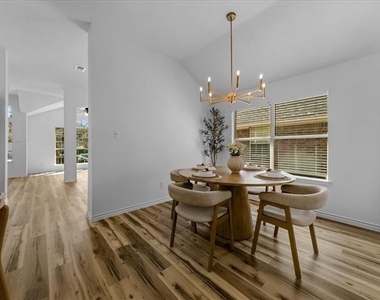 4512 Stepping Stone Drive - Photo Thumbnail 3