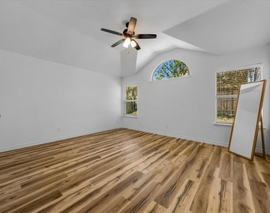4512 Stepping Stone Drive - Photo Thumbnail 22