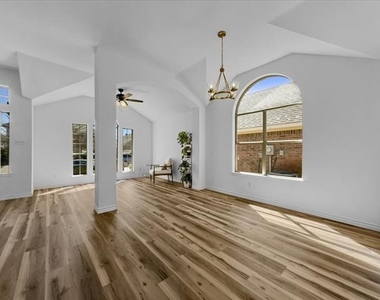 4512 Stepping Stone Drive - Photo Thumbnail 1