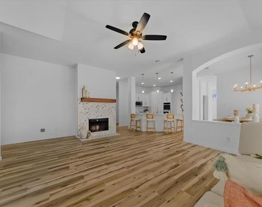 4512 Stepping Stone Drive - Photo Thumbnail 10