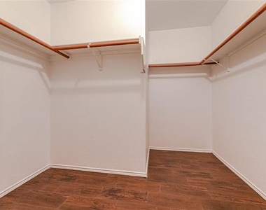9013 Fremont Trail - Photo Thumbnail 18