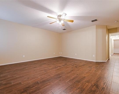 9013 Fremont Trail - Photo Thumbnail 11