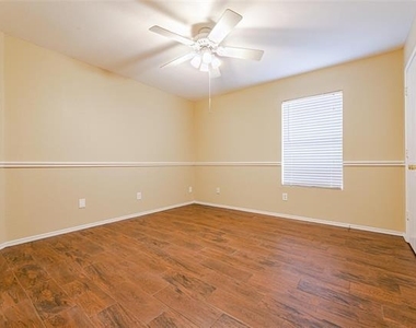 9013 Fremont Trail - Photo Thumbnail 16