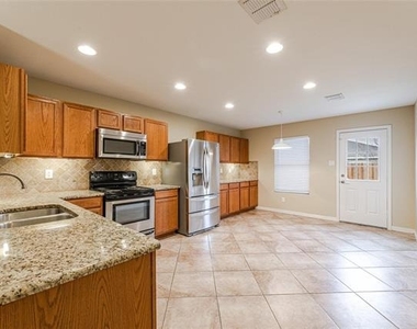 9013 Fremont Trail - Photo Thumbnail 7
