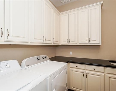 11351 Hilltop Road - Photo Thumbnail 8