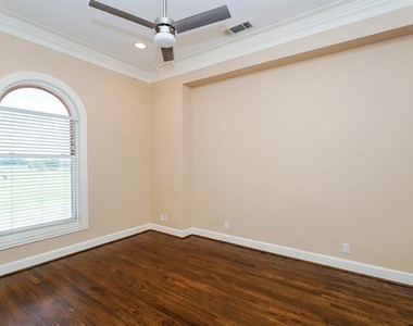 11351 Hilltop Road - Photo Thumbnail 14