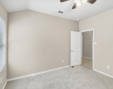 1236 Freestone Court - Photo Thumbnail 15