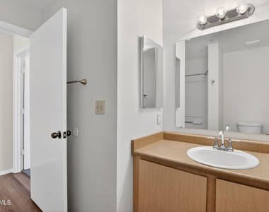 16033 N 25th Street - Photo Thumbnail 18