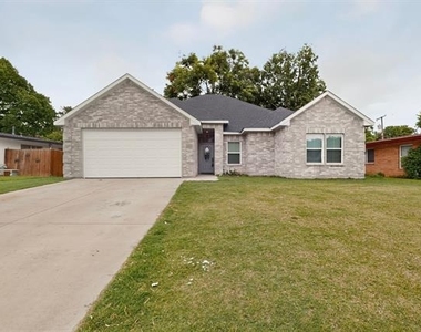 2000 Skylark Drive - Photo Thumbnail 1
