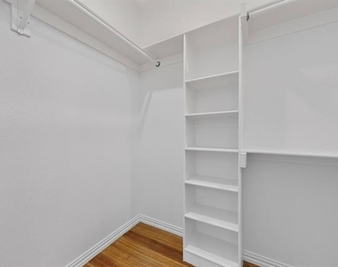 2000 Skylark Drive - Photo Thumbnail 31